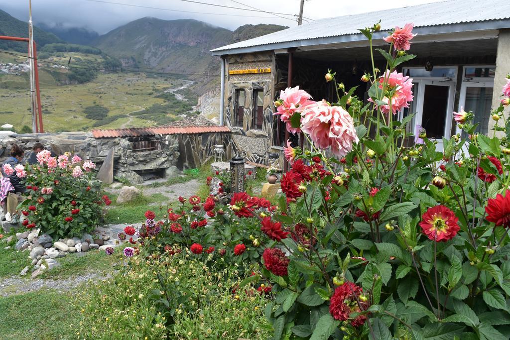Qusha Guesthouse Meeting In The Mountains And Views Kasbegi Buitenkant foto