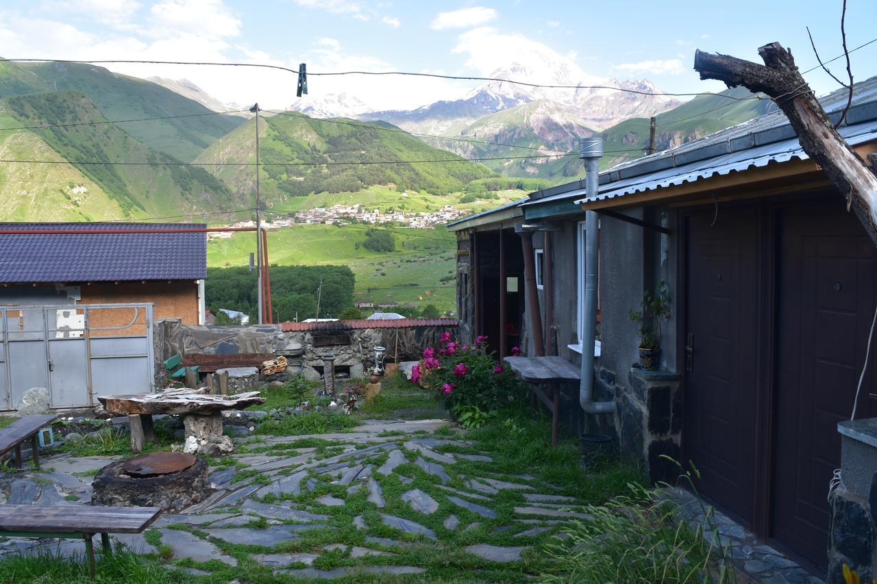 Qusha Guesthouse Meeting In The Mountains And Views Kasbegi Buitenkant foto