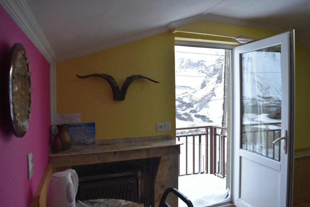 Qusha Guesthouse Meeting In The Mountains And Views Kasbegi Buitenkant foto